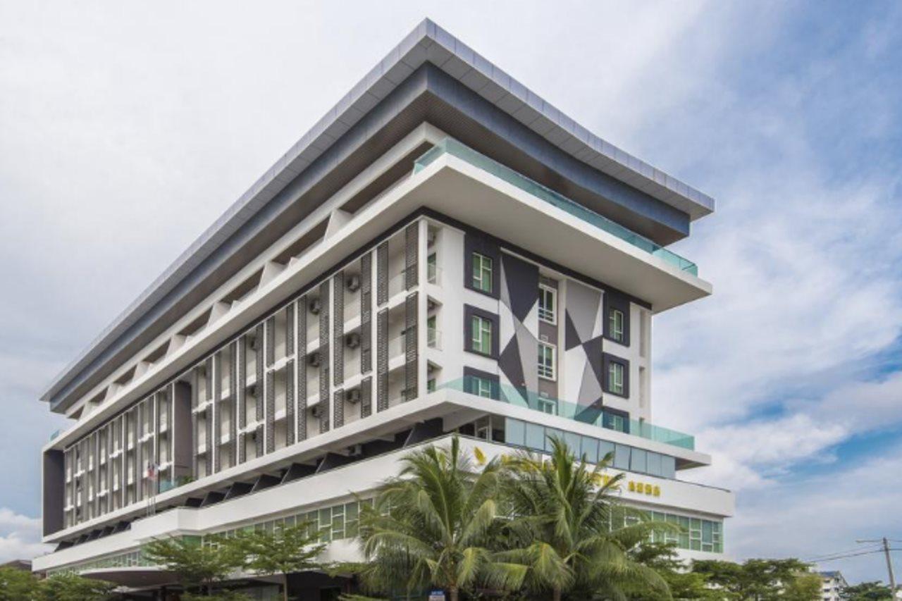 Marvelux Hotel Malacca Екстер'єр фото