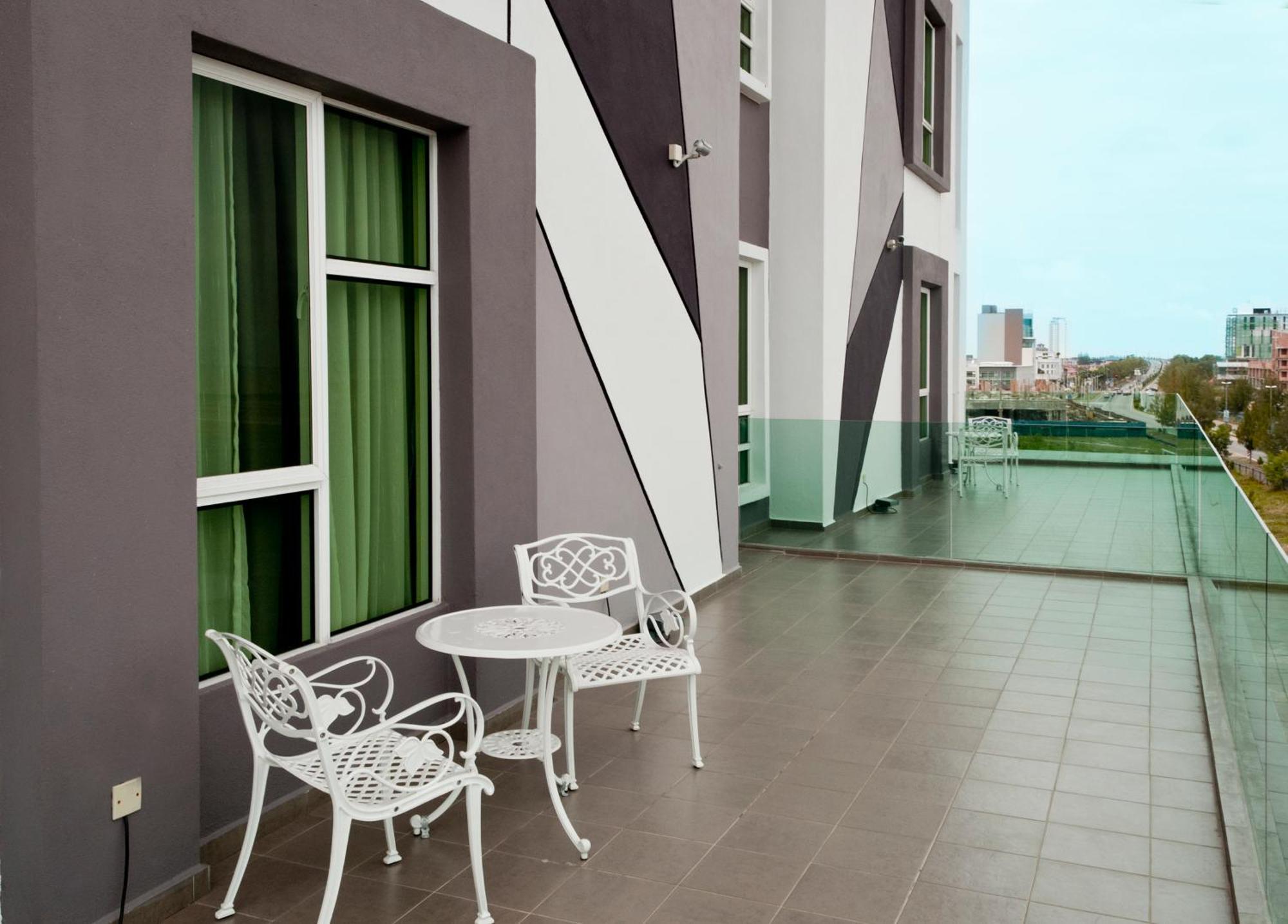 Marvelux Hotel Malacca Екстер'єр фото