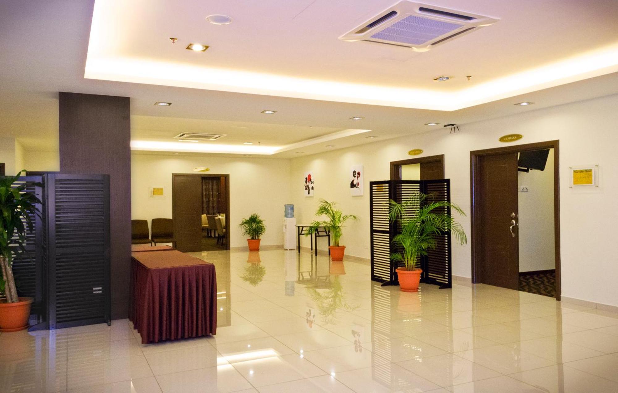 Marvelux Hotel Malacca Екстер'єр фото
