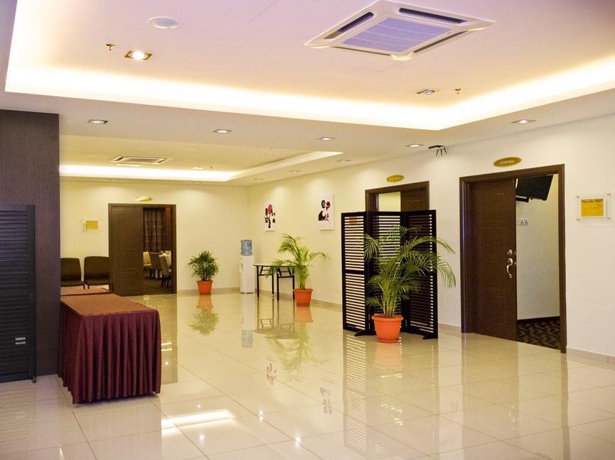 Marvelux Hotel Malacca Екстер'єр фото