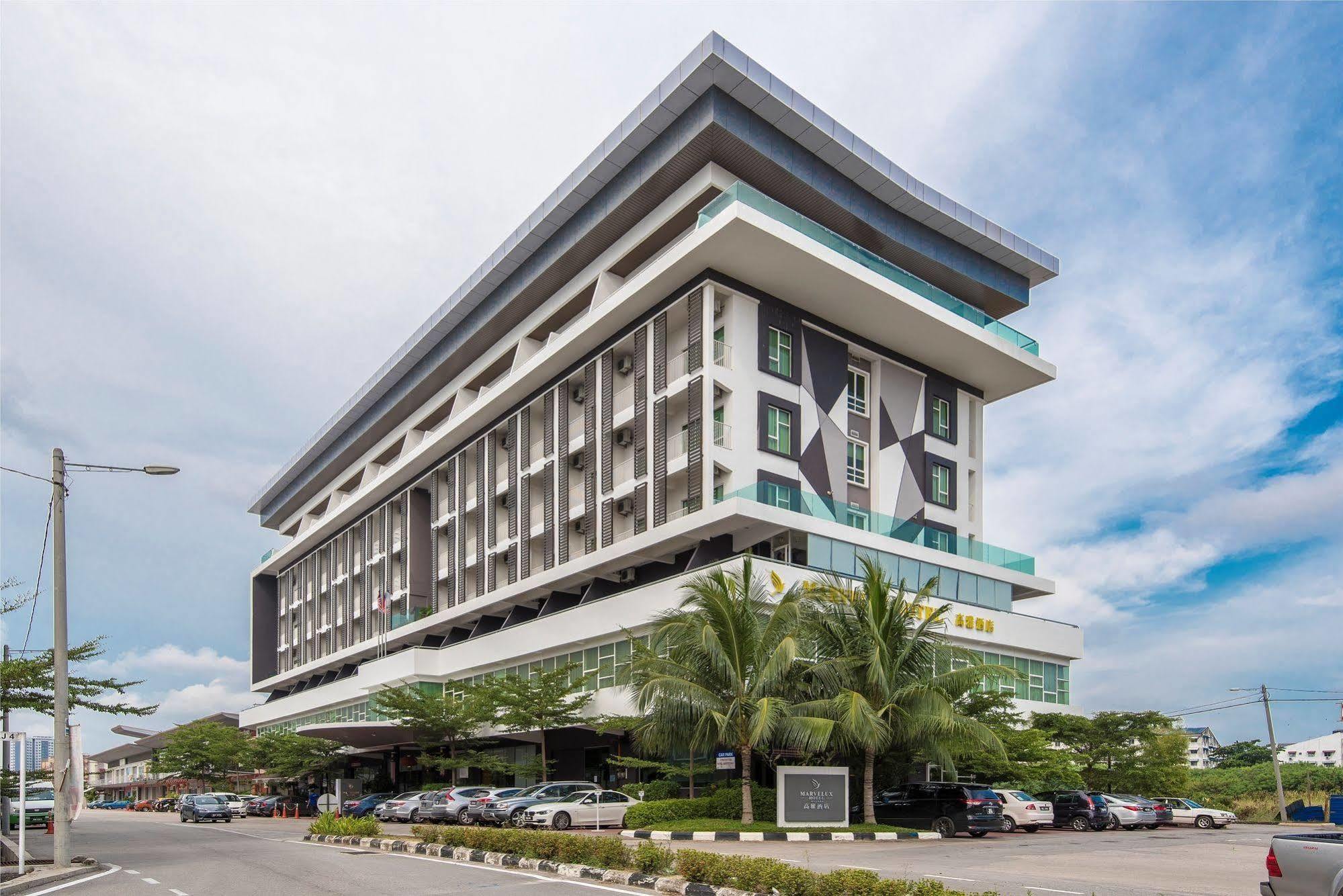 Marvelux Hotel Malacca Екстер'єр фото